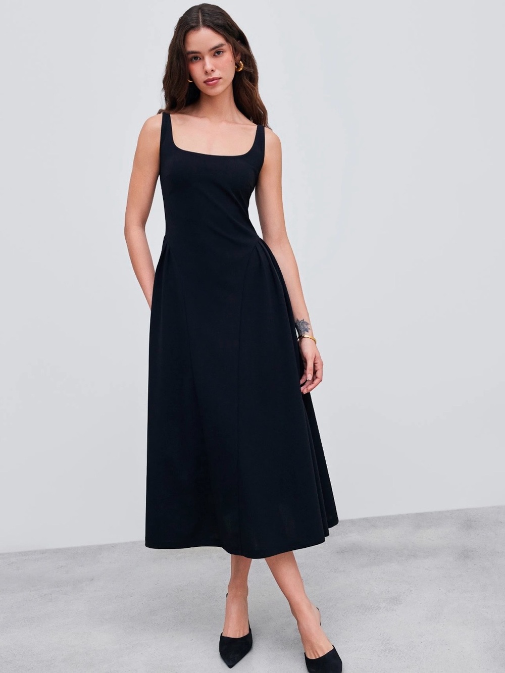 Cider Black Square-Neck Midi Dress